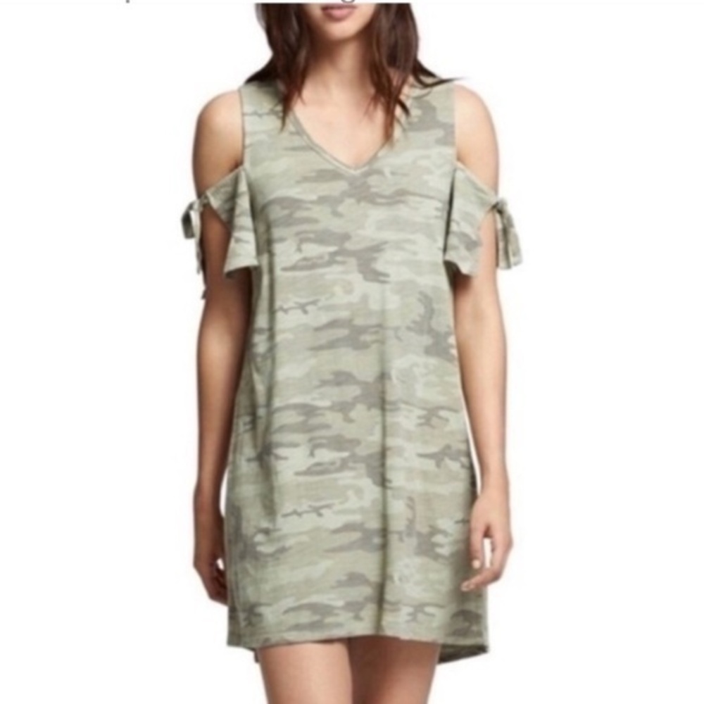 Camo Mini Dress Cold Shoulder T-Shirt Tunic Dress NWT Size Large